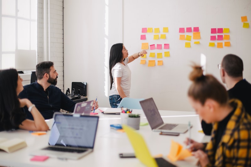 Send a winning RFQ: structure, attachments and follow-up tips